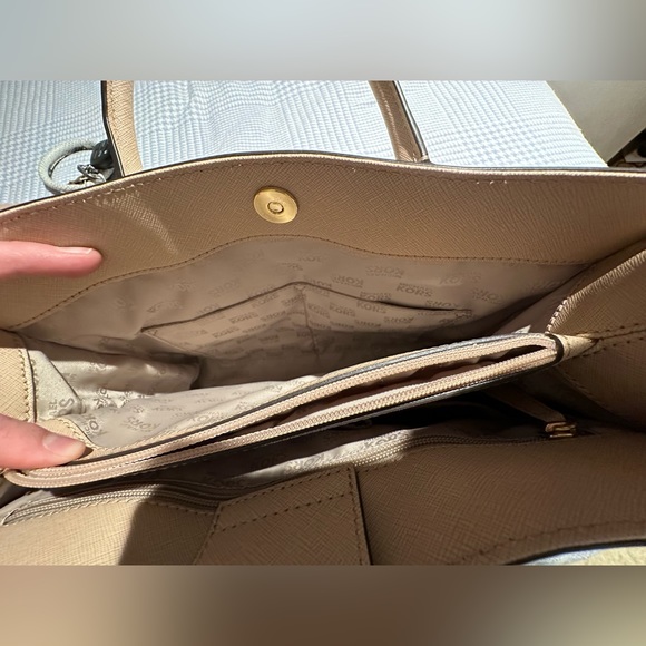 MICHAEL KORS HAMILTON LEATHER EW KHAKI CHAIN SATCHEL CROSSBODY HANDBAG - Picture 10 of 11